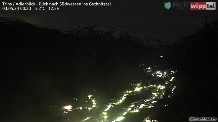 Blik op Trins richting Gschnitztal Tirol