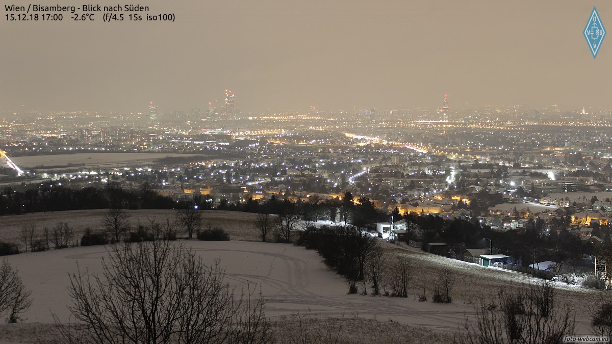 https://www.foto-webcam.eu/webcam/bisamberg/2018/12/15/1700_lm.jpg
