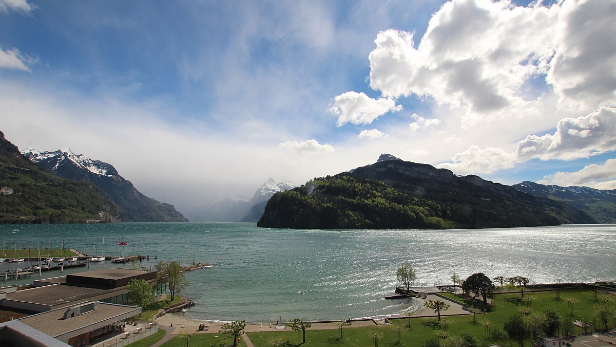 Brunnen / Vierwaldstättersee - Blick nach Süden - Foto-Webcam.eu