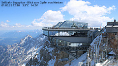 Die einladende Hochthörlehütte im Sommer. • © Marc Warter,Hochthörlehütte • © Marc Warter, Hochthörlehütte