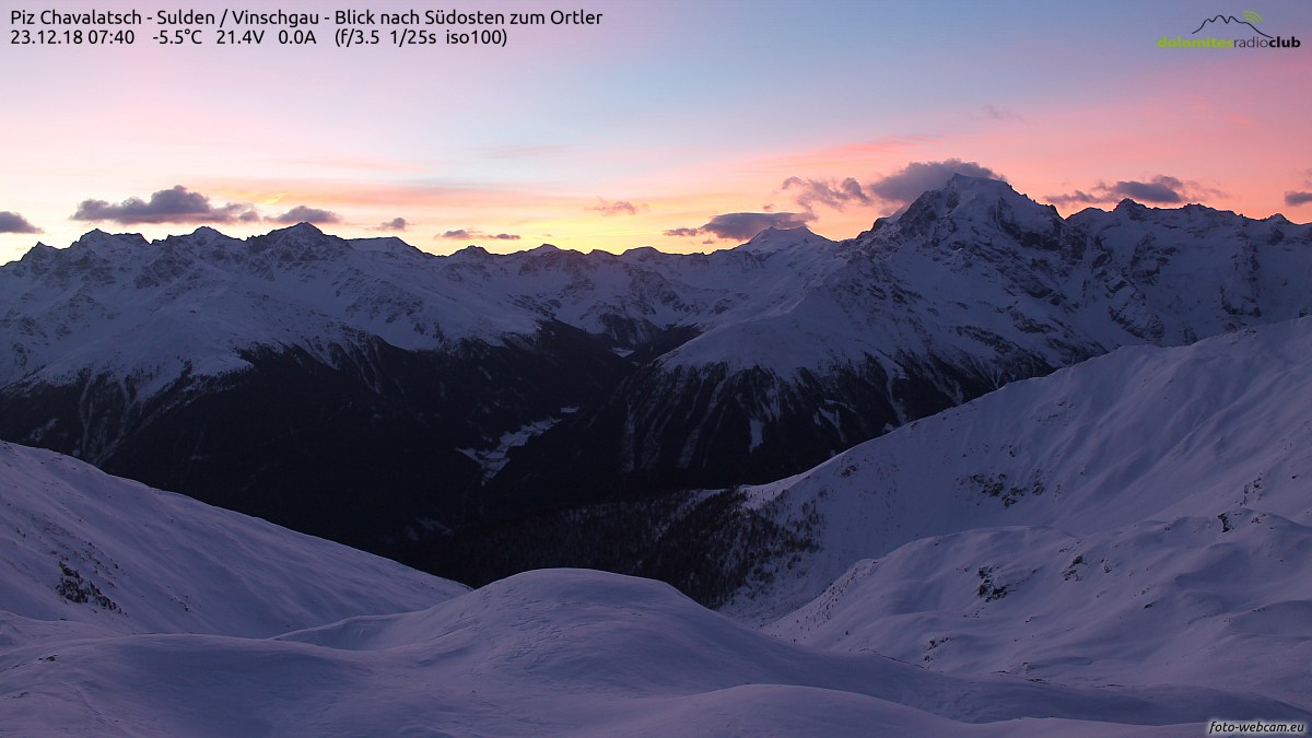 https://www.foto-webcam.eu/webcam/chavalatsch/2018/12/23/0740_lm.jpg