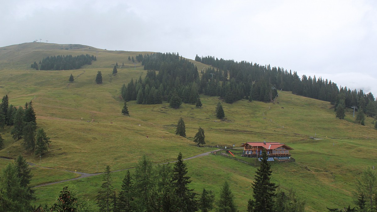 Lienz / Zettersfeld - Blick ins Skigebiet Faschingalm - Foto-Webcam.eu