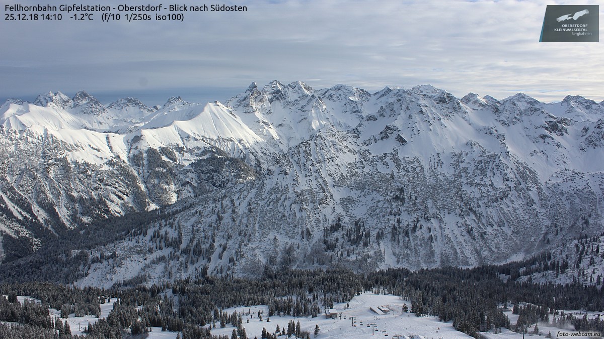 https://www.foto-webcam.eu/webcam/fellhorn/2018/12/25/1410_lm.jpg