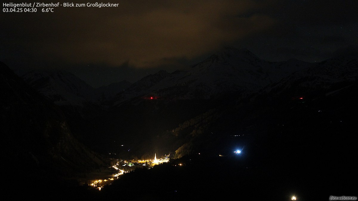 Heiligenblut/Zirbenhof webcam - Grossglockner panorama