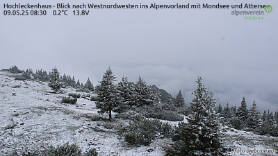 Hochleckenhaus - Blick ins Alpenvorland mit Mondsee und Attersee