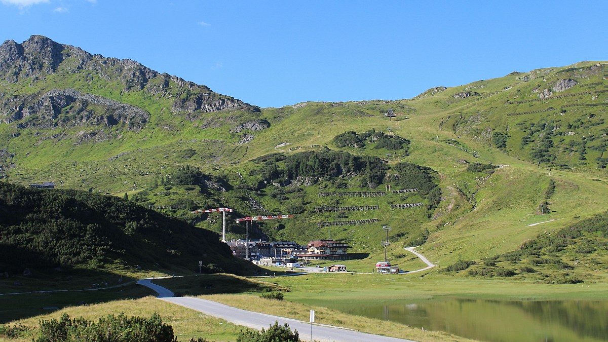 Hundsfeldsee obertauern blick zum seekarhaus foto webcam eu