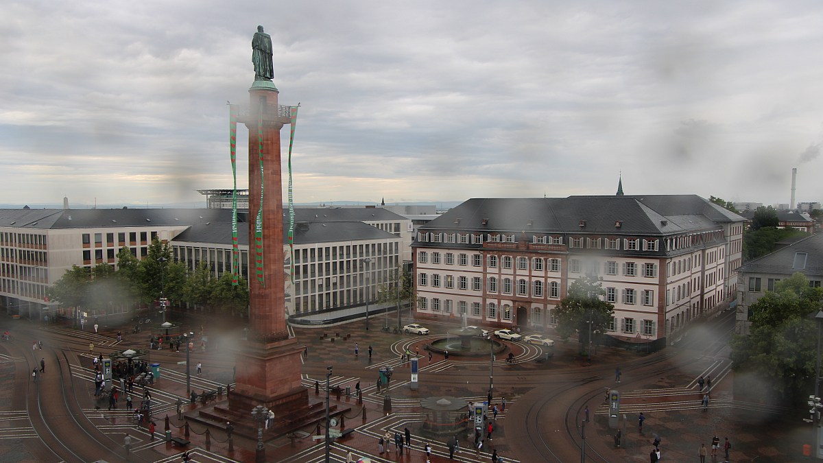 Darmstadt - Blick zum Luisenplatz - Foto-Webcam.eu
