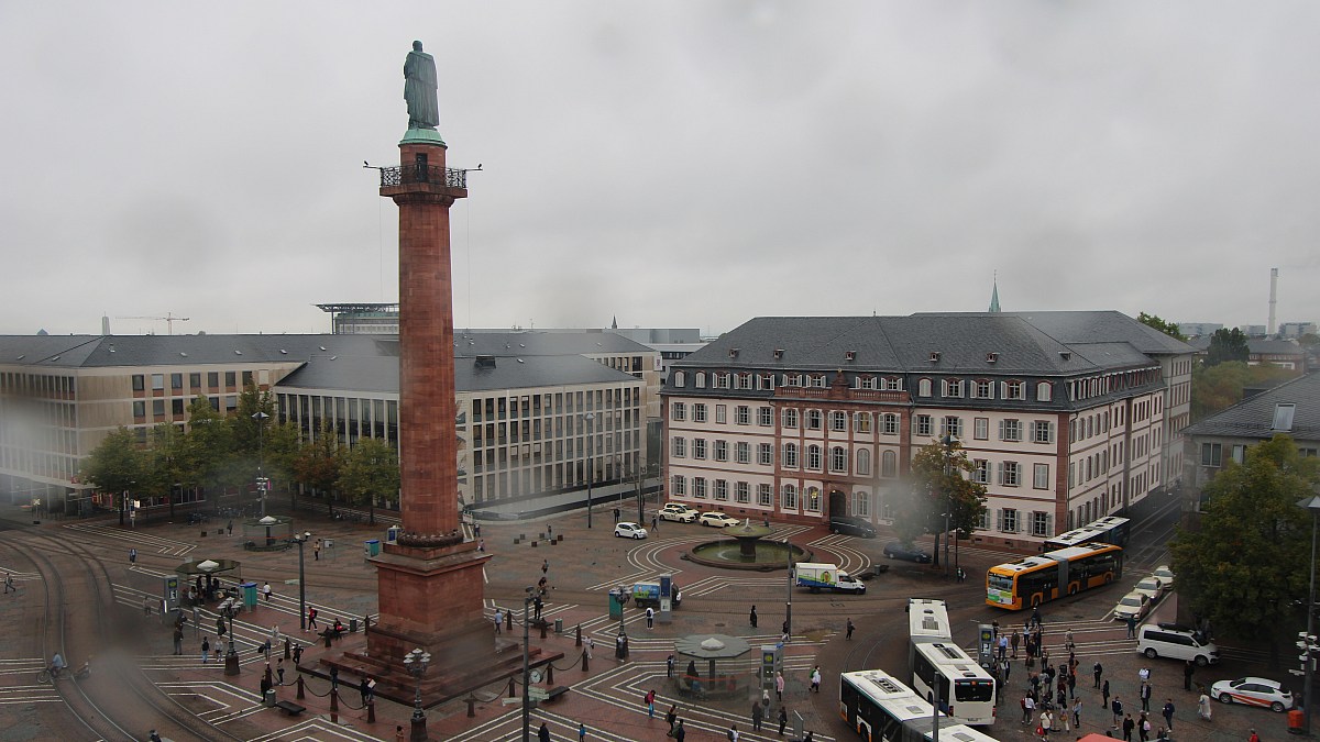 Darmstadt - Blick zum Luisenplatz - Foto-Webcam.eu