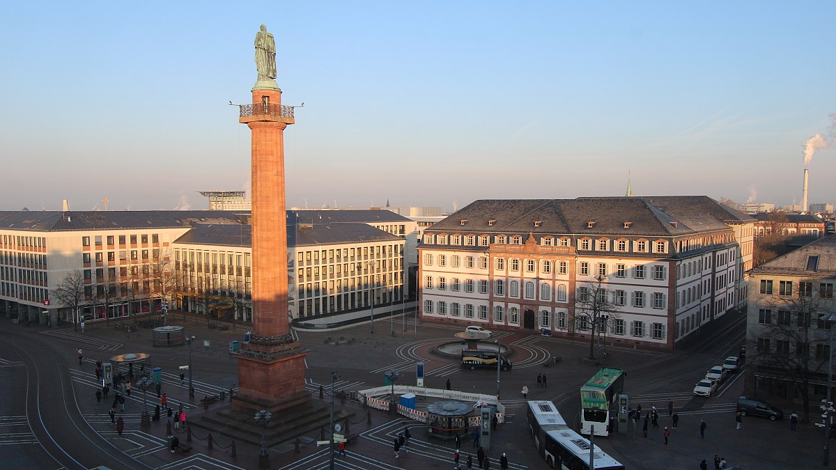 Darmstadt - Blick zum Luisenplatz - Foto-Webcam.eu