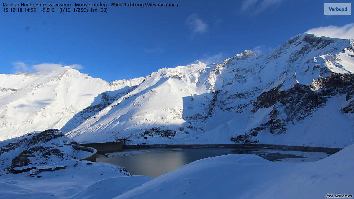 https://www.foto-webcam.eu/webcam/mooserboden/2018/12/15/1450_lm.jpg