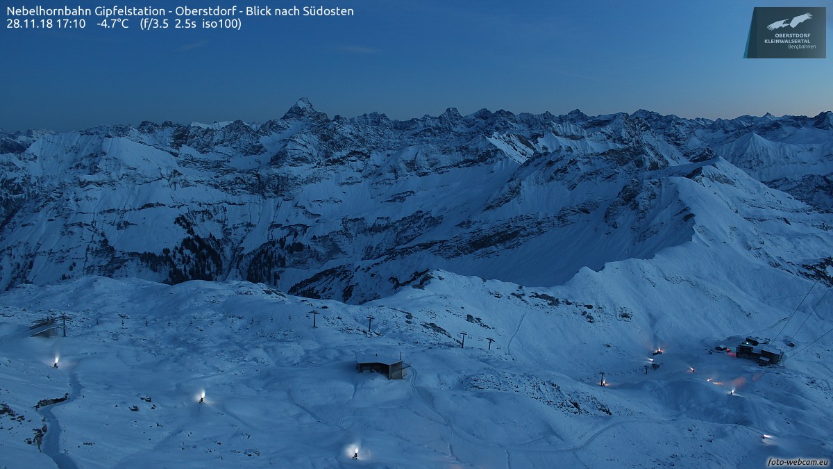 https://www.foto-webcam.eu/webcam/nebelhorn/2018/11/28/1710_lm.jpg