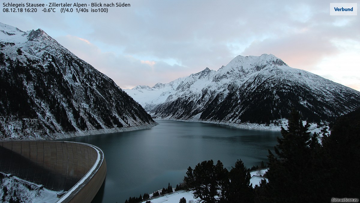 https://www.foto-webcam.eu/webcam/schlegeis/2018/12/08/1620_lm.jpg