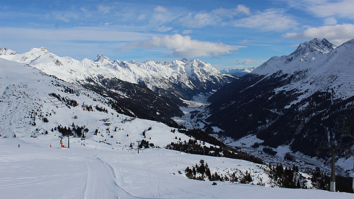 St. Anton am Arlberg / Galzig Blick nach Osten FotoWebcam.eu St. Anton am Arlberg / Galzig Blick nach Osten FotoWebcam.eu
