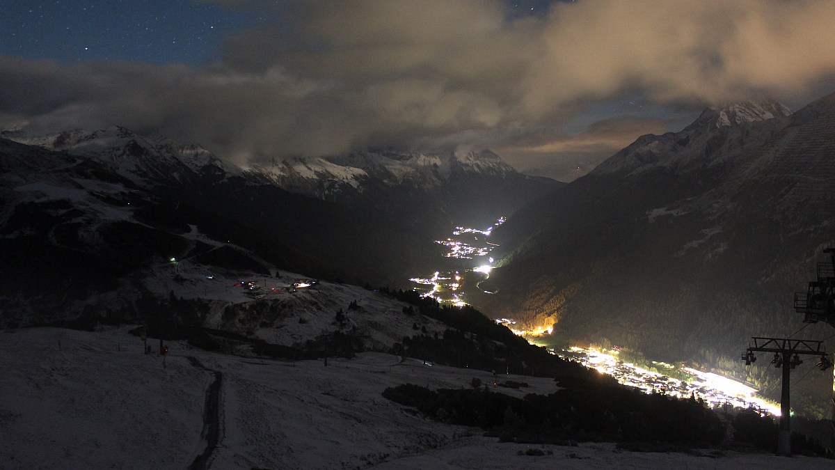 St. Anton am Arlberg / Galzig Blick nach Osten FotoWebcam.eu St. Anton am Arlberg / Galzig Blick nach Osten FotoWebcam.eu