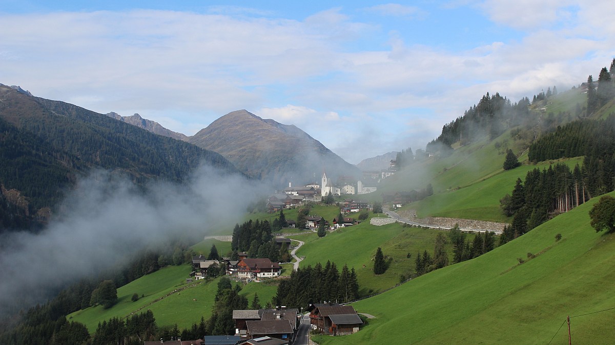 St.Veit im Defereggental Blick nach Westen FotoWebcam.eu