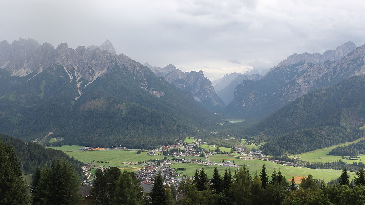 Alpenhotel Ratsberg Toblach Blick nach Süden FotoWebcam.eu