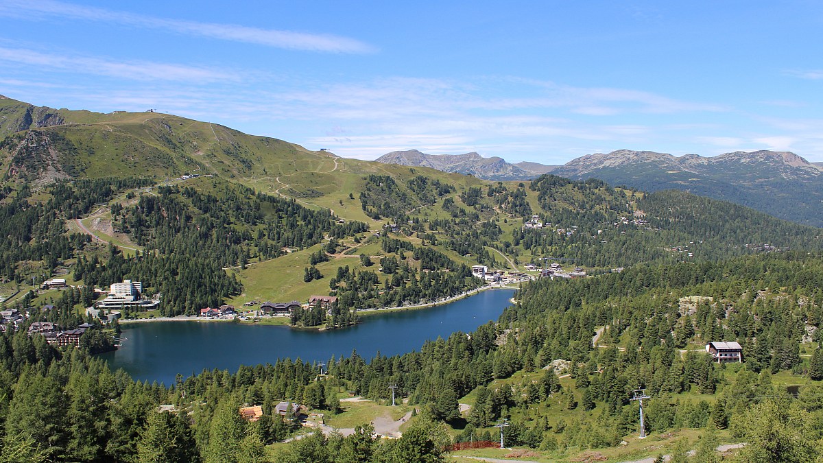 Turracher Höhe / Weitentallift Berg - Blick auf den Turracher See ...
