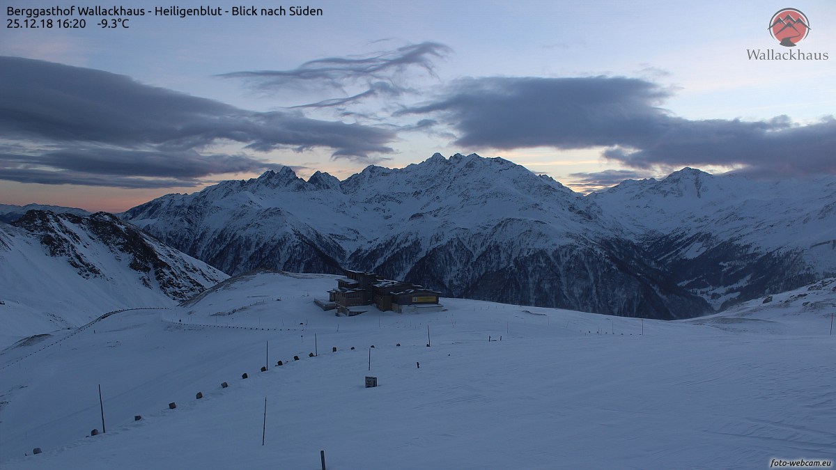 https://www.foto-webcam.eu/webcam/wallackhaus/2018/12/25/1620_lm.jpg