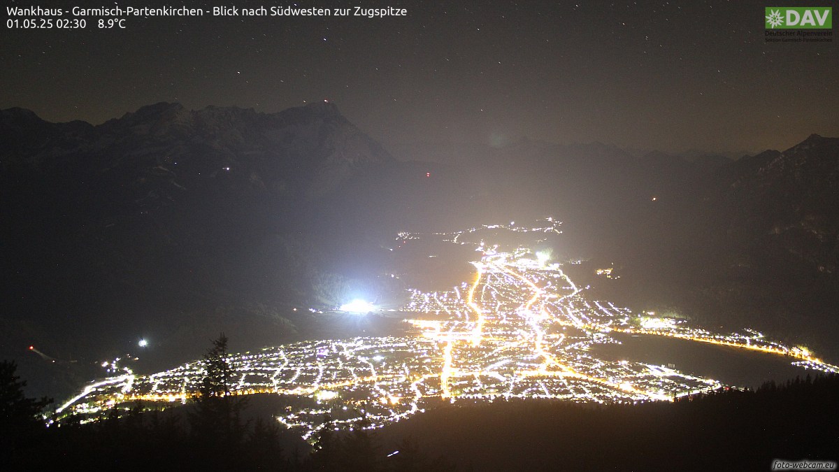 Webcam Wankhaus - Garmisch-Partenkirchen - Blick nach Südwesten zur Zugspitze