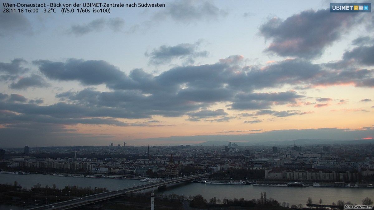 https://www.foto-webcam.eu/webcam/wien/2018/11/28/1600_lm.jpg