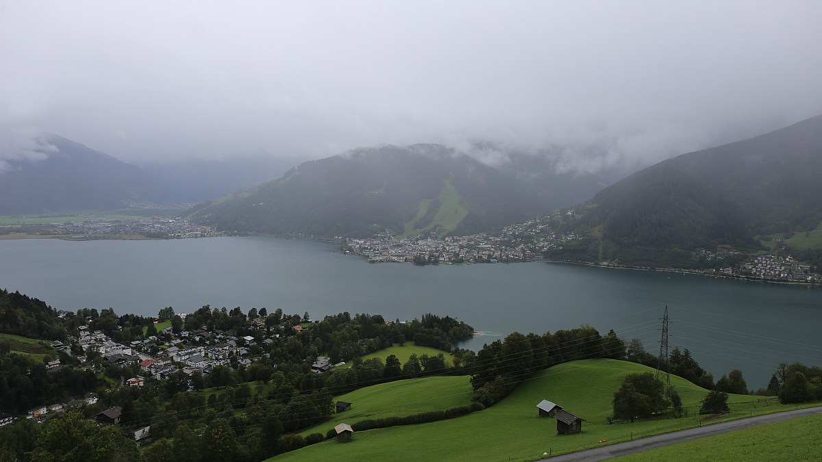 Zell am SeeKaprun Blick zum Kitzsteinhorn und zur Schmittenhöhe