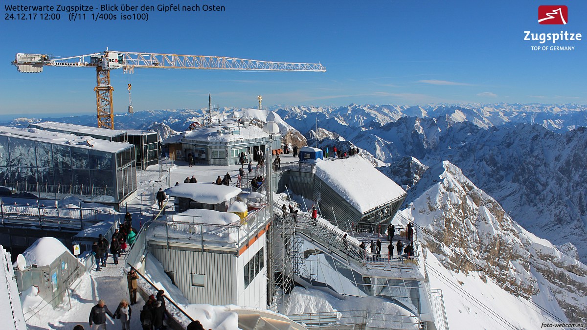 Wetterwarte Zugspitze - Blick über den Gipfel nach Osten - Foto-Webcam.eu