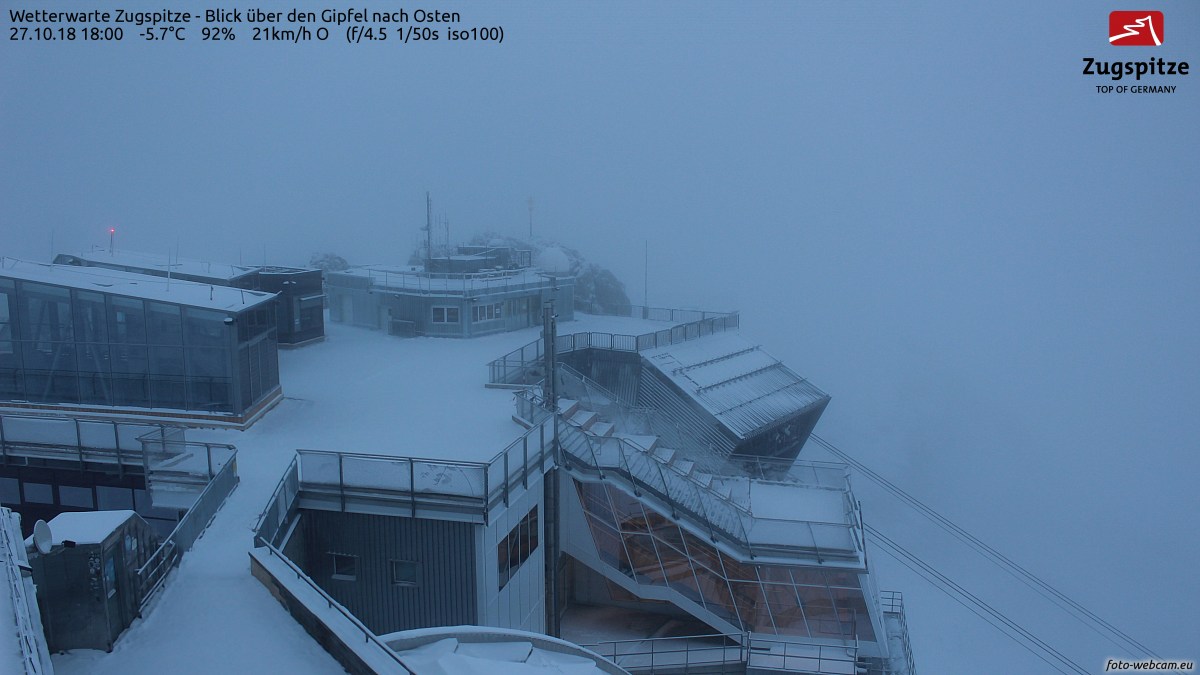 https://www.foto-webcam.eu/webcam/zugspitze/2018/10/27/1800_lm.jpg