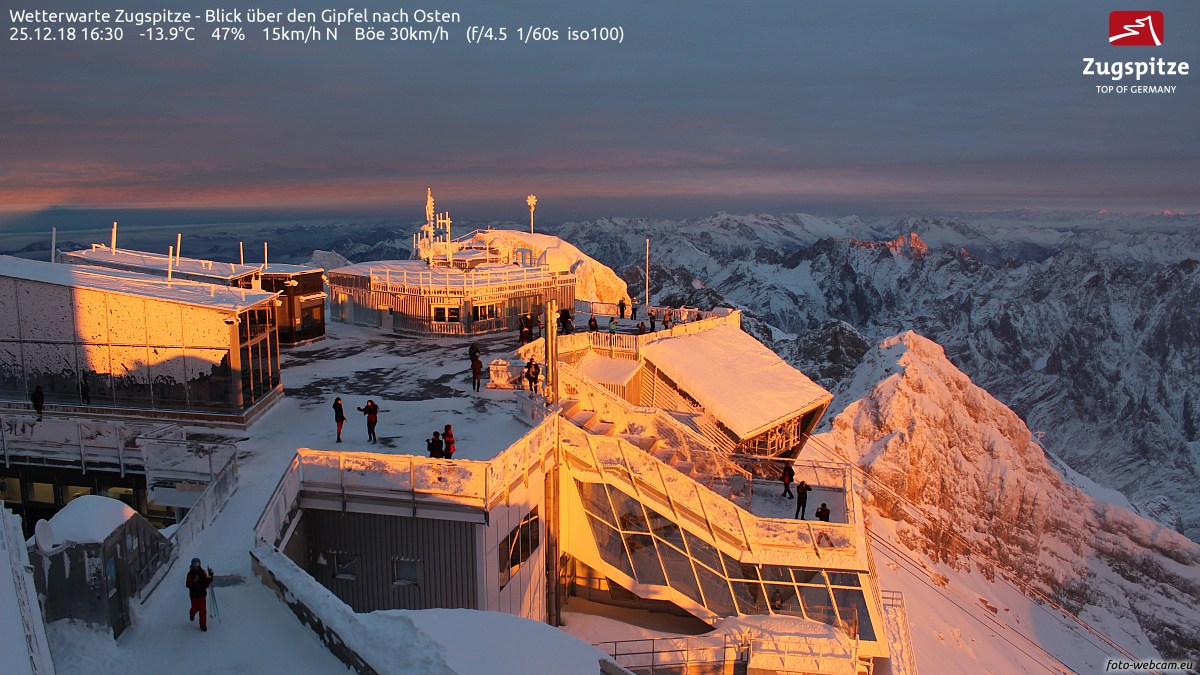 https://www.foto-webcam.eu/webcam/zugspitze/2018/12/25/1630_lm.jpg
